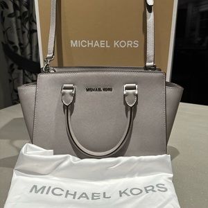 Michael Kors Selma medium satchel in pearl gray